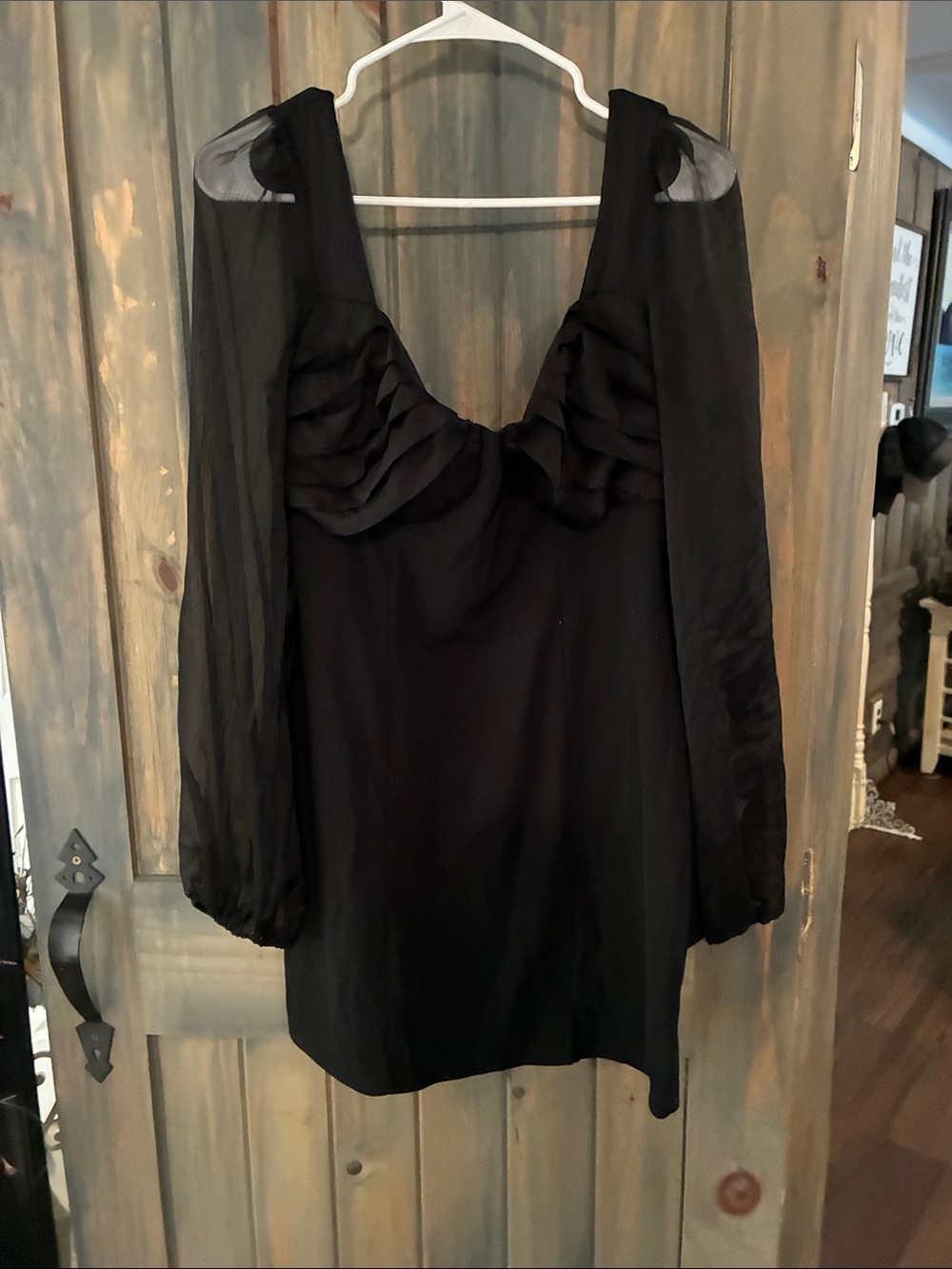 Lulu’s Black Long-Sleeve Chiffon Overlay Women's Dress Formal